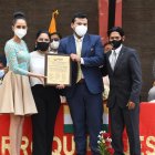 La presidenta de Conagopare, Yilda Rivera (i), estuvo presente en acto de ceremonia.