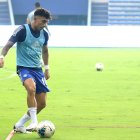 Joao Rojas es cuidado para el duelo con Barcelona