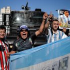 Tras el tremendo problema que significó enterrar al Pelusa, ahora quieren que le hagan una exhumación.