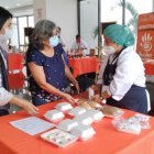 Las emprendedoras mostraron sus productos al público que asistió a la feria