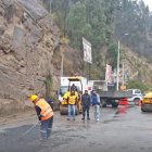 Obras previas se realizan en la zona donde habrá bacheo del puente.