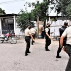 El sangriento ataque alarmó a los habitantes del barrio Urdesa, en el noreste de Machala.