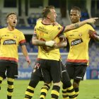 La celebración amarilla en el Capwell, el empate 1-1 en el Clásico del Astillero.