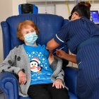 Margaret Keenan, el día en que recibió la vacuna.