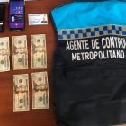 El uniformado tenía el dinero que había solicitado ilegalmente al obrero