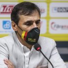 Fabián Bustos DT del Barcelona y el reto de en dos fechas ganar la segunda etapa.