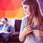 El esposo no la toma en cuenta.