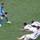 La selección de Rusia fue la anfitriona del Mundial 2018.


(RESTRICTIONS APPLY: Editorial Use Only, not used in association with any commercial entity - Images must not be used in any form of alert service or push service of any kind including via mobile alert services, downloads to mobile devices or MMS messaging - Images must appear as still images and must not emulate match action video footage - No alteration is made to, and no text or image is superimposed over, any published image which: (a) intentionally obscures or removes a sponsor identification image; or (b) adds or overlays the commercial identification of any third party which is not officially associated with the FIFA World Cup) (España, Mundial de Fútbol, Moscú, Rusia) EFE/EPA/ABEDIN TAHERKENAREH EDITORIAL USE ONLY RUSSIA SOCCER