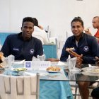 Los jugadores de Guayaquil Sport compartieron una comida antes de su viaje a Otavalo.