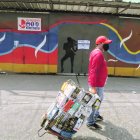 La entrada al barrio de tolerancia de Guayaquil fue clausurada con sellos de la municipalidad.