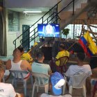 Los hinchas de Barcelona observaron la final de ida reunidos en distintos puntos de Guayaquil.