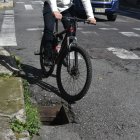 Andrés Carrillo sufrió un accidente con su bicicleta en El Dorado, centro-norte de Quito.