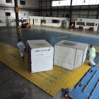 El espacio para la recepción de las vacunas es en uno de los hangares del aeropuerto Mariscal Sucre de Quito.