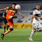 Carlos Garcés llegaría a Barcelona, para reemplazar al uruguayo Jonatan Álvez.