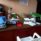 Los pillos recorrieron los distintos despachos y se llevaron los computadores del plantel.