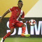 Roderick Miller había sido anunciado por la dirigencia del Cuenca, pero el zaguero desmintió su llegada.