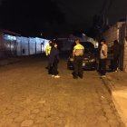 La víctima llamó a la Policía y alertó a sus vecinos.