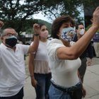 Familiares de Roberto Malta estaban a la expectativa del término de la audiencia. Piden que Kenny Andradre comparezca ante la justicia.