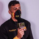 Michael Hoyos llegó a Barcelona para reforzar la volante.