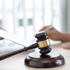 El juez pidió un tiempo de descanso tras el incidente.