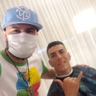 Carlos Monroy aprovechó la estadía de Barcelona en Manta, para 'guapear' a los jugadores de Barcelona.