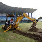 Los trabajos en la cancha del Yeyo Úraga han comenzado y la cancha estará lista en cuatro meses.