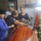 La víctima fue velada en su vivienda, en las calles J y la 20, del suburbio de Guayaquil.

Agencia (ag-extra)