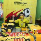 Tiene 25 años, no habla ni oye y camina con dificultad, pero el amor al equipo amarillo ha hecho que su vida sea feliz.