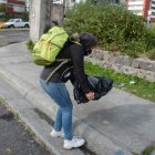 Les entregaron la extremidad en una caja de cartón y envuelta en plástico negro.