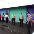 Agentes estuvieron en recintos electorales donde estaban empadronados ciudadanos requeridos por la ley.