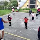 Las vecinas se reúnen tres veces por semana en el parque del sector.