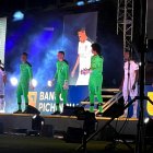 El plantel de Liga de Quito fue presentando en la cancha del estadio Rodrigo Paz.
