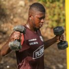 Gabriel Cortez tenía 20 minutos de haber entrado a la cancha cuando marcó el primero de Barcelona.