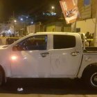 La camioneta en la que encontraron al herido.