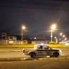 La camioneta estatal fue abandonada más adelante.