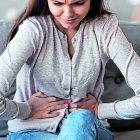 Una dieta rica en fibra ayuda a mitigar los molestos síntomas.