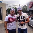 Christian cuenta que Efraín jugaba muy bien fútbol, pero siempre se interesó más por el arte.