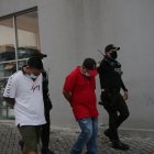 Los capturados le arrebataron una motoneta a un ciudadano, en el centro del Puerto Principal.