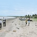 La Policía acudió a la playa para indagar lo sucedido.