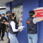 En un centro de apuestas clandestinas incumplían las normas y fue clausurado.