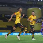 Byron Castillo estuvo bien en el segundo partido y hasta hizo un gol.