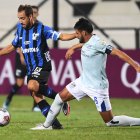 La Universidad Católica cayó por 2-1 en el juego de ida ante el Liverpool uruguayo.