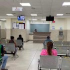 La atención en los hospitales  está saturada. Se analizan tomar nuevas medidas.