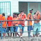 El hacinamiento hace imposible que se les dé tratamiento personalizado a los reclusos.