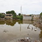 La albarrada Mealeche luce con basura.