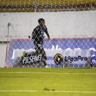 Pedro Vite celebra el gol que le marcó a Aucas para el triunfo 4-3 de Independiente del Valle.