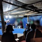 Al menos, 60 personas se encontraban en ese lugar que fue clausurado.