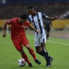 Walter Chalá (d) es una de las cartas ofensivas del Trencito para buscar el boleto a la tercera fase de la Libertadores.