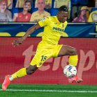 Pervis Estupiñán se ha consolidado en el Villarreal en la Europa League.