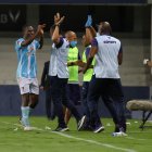 El festejo de 9 de Octubre en el estadio Capwell.